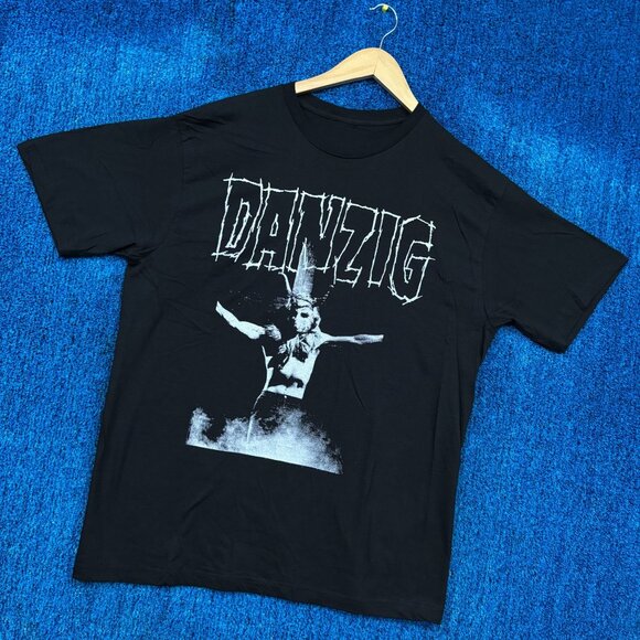 Danzig Video Concert VHS Cover Heavy Metal Band Graphic T-Shirt Size Large - Picture 3 of 4